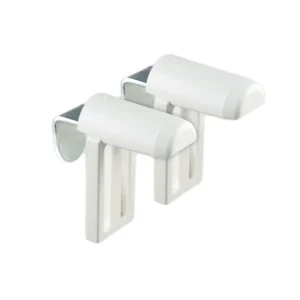 VICTORIA M Klemmfix Universal-Klemmhalter für Holzfenster | 2er Set. Rollo-Halterungen zum Klemmen für Holzfenster. Installieren Sie Rollos oder Jalousien kinderleicht und ohne Bohren mit unseren Klemmfix Universal-Klemmhaltern. Die Befestigung der Halterungen erfolgt einfach am Fenster- oder Türrahmen und kann auch nach längerer Zeit wieder einwandfrei und rückstandslos entfernt werden. Verwenden Sie unsere Klemmhalter für alle maßgefertigten Innenbeschattungs-Produkte sowie Standard-Jalousien oder Standard-Rollos aus unserem Shop. Sie erhalten die Universal-Klemmhalter zum Einhängen am Fenster- bzw. Türflügel jeweils als 2er Set inklusive Befestigungsmaterial. Klemmen statt Bohren. Klemmfix Klemmhalter von VICTORIA M