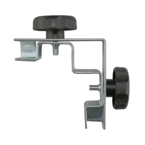 90 Grad Verbindung für Faltpavillon PRO 40/Premium Plus Querstrebe | paramondo. Sie möchten Ihr Zelt stabilisieren? Dann legen wir Ihnen unsere praktischen Verbindungen für den paramondo Faltpavillon der PRO 40/Premium Plus Serie nahe. Die Verbindungen werden ganz einfach an die Zeltbeine geklemmt. Sie können unsere Verbindungen übrigens auch als Durchgangssperre verwenden. Dazu bringen Sie die Befestigungen einfach auf halber Höhe des Pavillons mit Querstreben an. Dank des Federdruckknopfs arretiert die Verbindung in der Strebe. Die Befestigung erhalten Sie in einem 90 Grad Winkel.