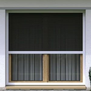 Insektenschutz-Plissee Essential für Fenster & Dachfenster nach Maß. Millimetergenau nach deinen Angaben gefertigt. 3 verschiedene Montagemöglichkeiten zur Auswahl. Wähle aus 3 Standardfarben und optional aus der RAL-Farbpalette. Sicherer Schutz vor Insekten und Spinnen. Kinderleichtes Öffnen und Schließen.