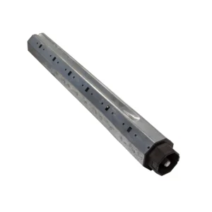 Die JAROLIFT Teleskopwelle SW50 ist für 8-Kant Stahlwellen mit einer Schlüsselweite von 50 mm (SW50). Die Teleskopwelle dient zur Verlängerung einer bereits vorhandenen 8-Kant Stahlwelle SW50. Die Auslieferung erfolgt mit bereits vormontierter Walzenkapsel. Die Teleskopwelle aus dem Hause JAROLIFT ist auch hochwertigem feuerverzinktem Stahl gefertigt und der Achsstift ist innenliegend.