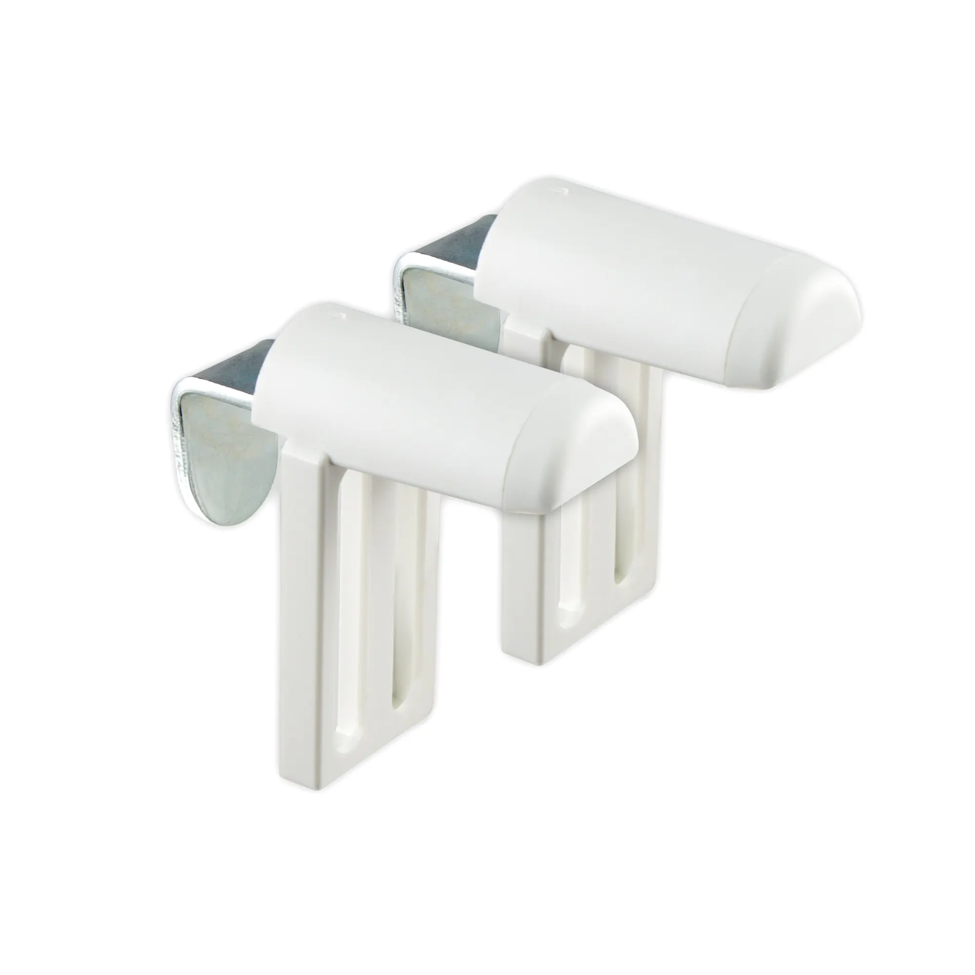 VICTORIA M Klemmfix Universal-Klemmhalter für Holzfenster | 2er Set. Rollo-Halterungen zum Klemmen für Holzfenster. Installieren Sie Rollos oder Jalousien kinderleicht und ohne Bohren mit unseren Klemmfix Universal-Klemmhaltern. Die Befestigung der Halterungen erfolgt einfach am Fenster- oder Türrahmen und kann auch nach längerer Zeit wieder einwandfrei und rückstandslos entfernt werden. Verwenden Sie unsere Klemmhalter für alle maßgefertigten Innenbeschattungs-Produkte sowie Standard-Jalousien oder Standard-Rollos aus unserem Shop. Sie erhalten die Universal-Klemmhalter zum Einhängen am Fenster- bzw. Türflügel jeweils als 2er Set inklusive Befestigungsmaterial. Klemmen statt Bohren. Klemmfix Klemmhalter von VICTORIA M