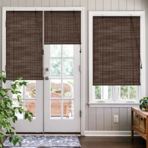 Bambusrollo in der Größe 150 x 160 cm in der Bambus-Farbe dunkelbraun aus dem Hause VICTORIA M - Das perfekte Fenster-Sichtschutz-Rollo aus natürlichen Rohstoffen! VICTORIA M Bambus Rollos sind die natürliche Alternative im Bereich des innenliegenden Sonnenschutzes. Es ist ein
