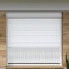 Vorbaurollladen Hybrid nach Maß | Insektenschutz- / Screen Rollo. Wahlweise integriert: Insektenschutzrollo oder Screenrollo. Aluminium-Führungsschienen. Kunststoff- oder hochwertige Aluminiumlamellen. 30 verschiedene Lamellenfarben verfügbar (u.a. Holzoptik). Auch als Fenster- und Türkombinationen möglich. Der All-in-One-Rollladen – mit integriertem Insektenschutz oder Screenrollo Dein Vorteile * Exklusiv bei Jalousiescout: Integriertes Screenrollo schützt vor Sonnen & Insekten * Doppelläufige Alu-Führungsschienen mit 3 Kastenformen * 30 Lamellenfarben für Alu & Kunststoffprofile * Markenmotoren mit Zeitschaltuhren oder Funk & Smartphone bedienbar * Genieße frische Luft und natürliche Belüftung ohne Insektenplage * Einfachste Nutzung. Sonnenschutz und Insektenschutz wann du es auch brauchst – ohne Klemmrahmen