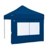 Das Seitenteil für das Eventzelt PRO 40 in der Farbe Blau hat eine Größe von 6 m. Die geschlossene Seitenwand verfügt über ein Moskitonetz-Fenster und kann mittels Klettlaschen am Gestell befestigt werden. Die Seitenwand aus Polyester ist wasserdicht