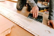 Parkettverlegung – selber machen oder Fachfirma beauftragen?